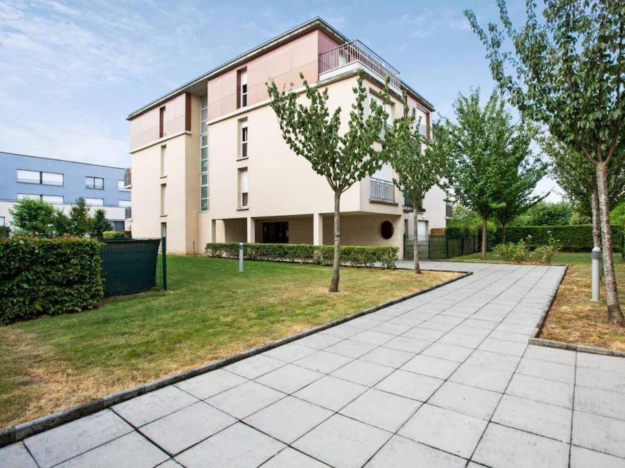 Les Paves De Prague - Appartement Pour 4 A 10 Minutes De Disneyland Paris Montévrain Buitenkant foto