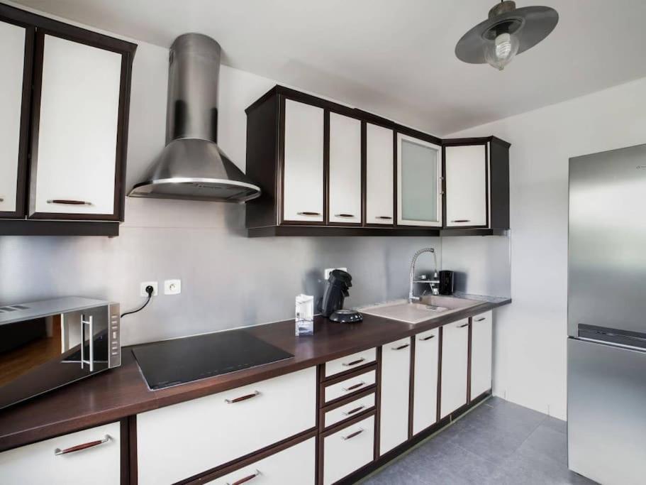 Les Paves De Prague - Appartement Pour 4 A 10 Minutes De Disneyland Paris Montévrain Buitenkant foto
